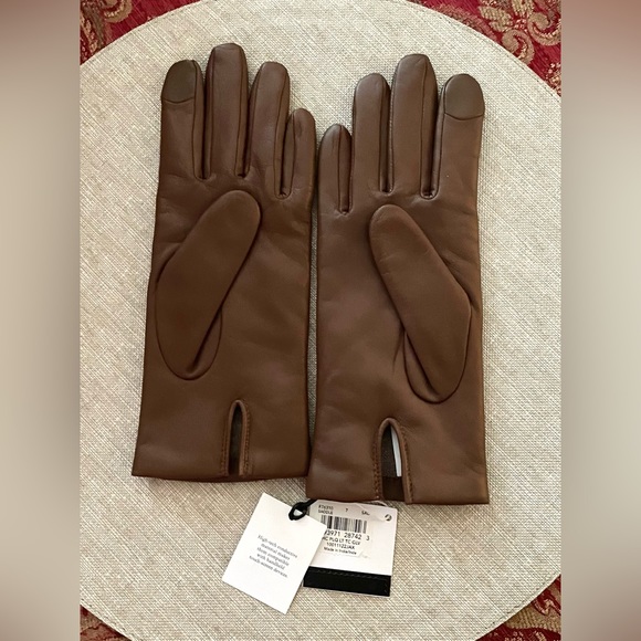 Coach Saddle Horse & Carriage Plaque Wool & Leather Tech Gloves - Picture 4 of 8